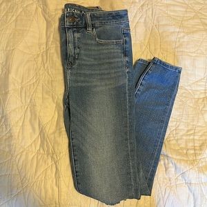 American eagle light wash jeggings. Hardly worn size 2 regular.